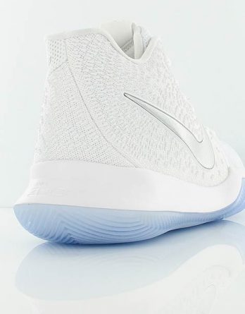 Nike KYRIE 3